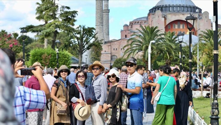 6 AYDA 16 MİLYON TURİST