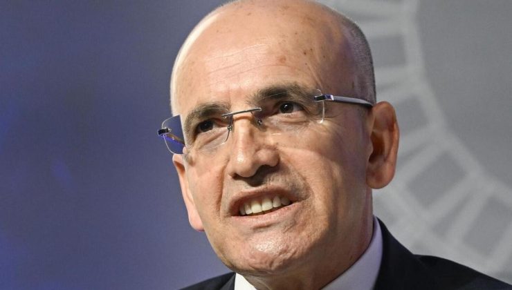 “CARİ AÇIK 7,7 MİLYAR DOLARA GERİLEDİ”