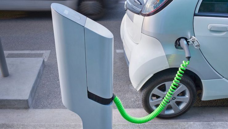 TÜRKİYE, ELEKTRİKLİ ARAÇ PAZARINDA GÜÇLENİYOR