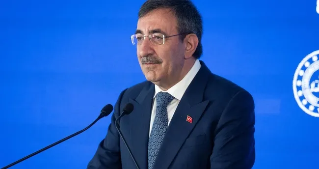 YILMAZ’DAN CARİ AÇIK DEĞERLENDİRMESİ